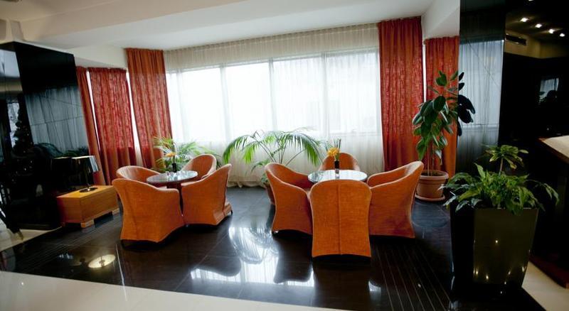 Hotel Arka Skopje Exterior photo The lobby of the hotel